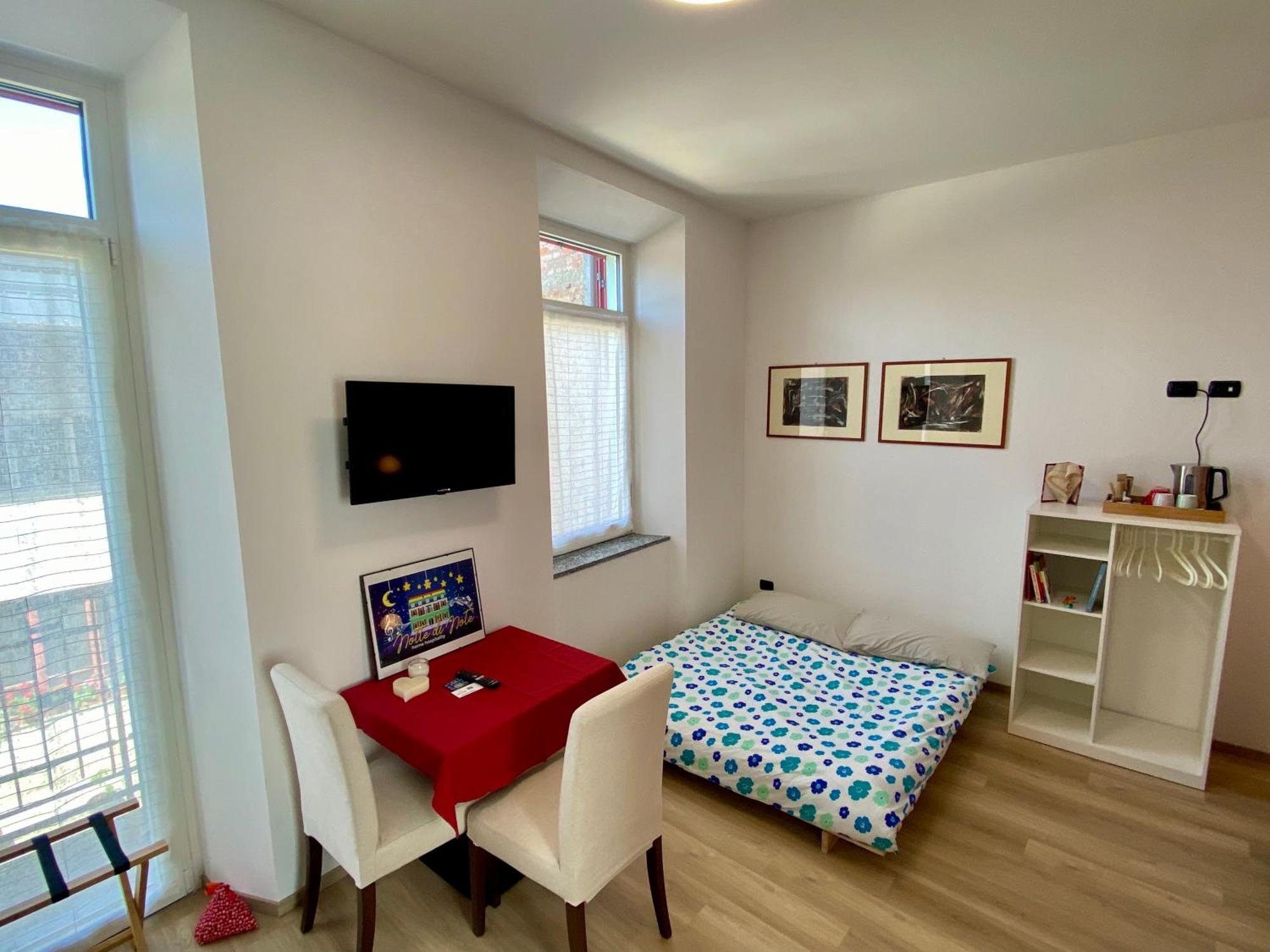 Notte Di Note - Home Hospitality บุสโตอาร์ซีซีโอ ภายนอก รูปภาพ